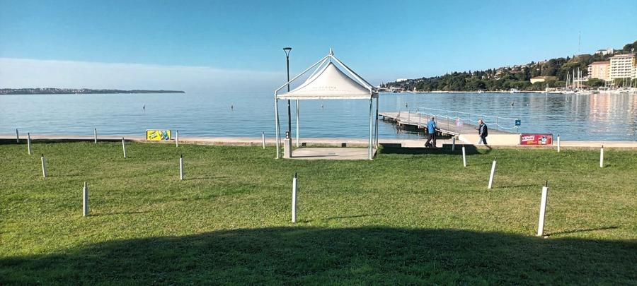 Portorož — pogled na obalo in marino